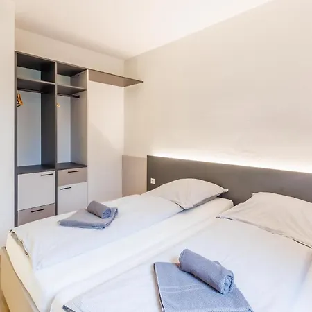 Glueck Auf Appartements Dueppelstrasse Oberhausen  Buitenkant foto